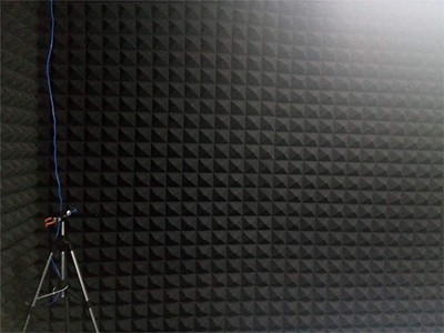 消音室是怎樣做到消聲的？