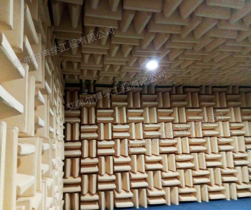 合理有效的噪聲測(cè)試需要有自由聲場(chǎng)半徑和內(nèi)部空間等聲學(xué)條件